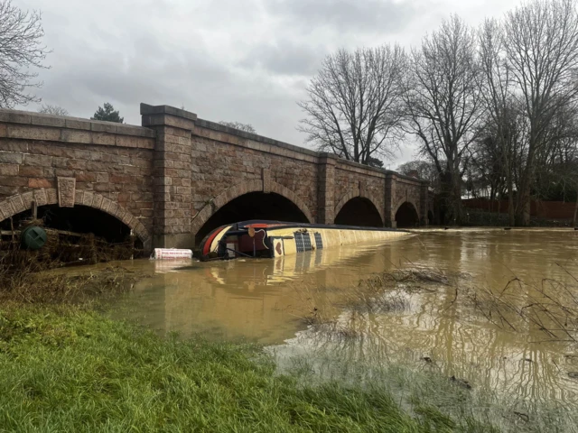 Sunk narrowboat