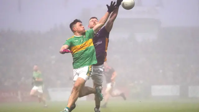 Action between Glen and Kilmacud Crokes