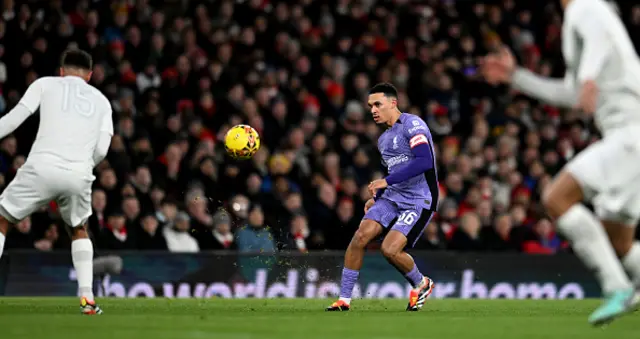 Trent Alexander-Arnold passes the ball