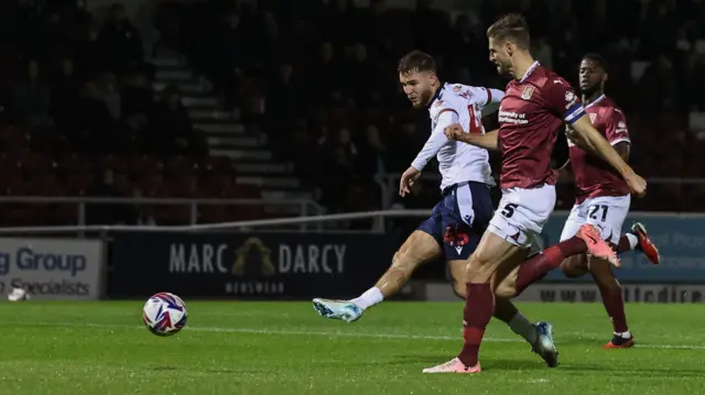 John McAtee scores for Bolton