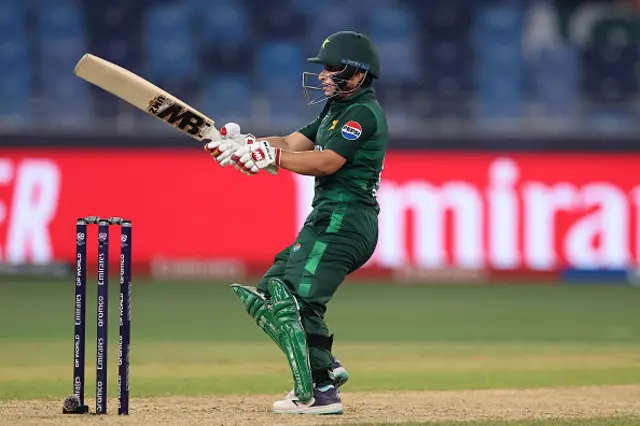 Nida Dar of Pakistan bats