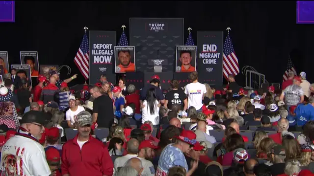 Crowd gathers for Trump rally in Colorado