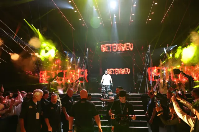 Artur Beterbiev making his entrance