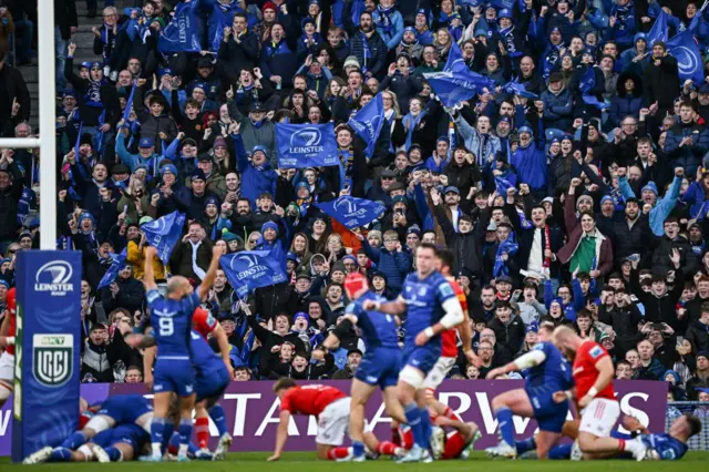 Leinster celebrate their second try