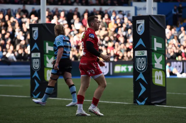 Gareth Davies celebrates after scoring