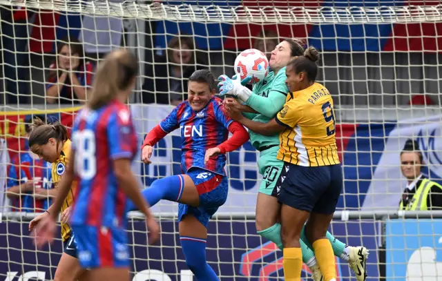 Shae Yanez is challenged by Nikita Parris