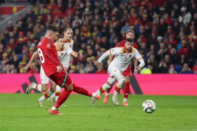 Harry Wilson converts the penalty