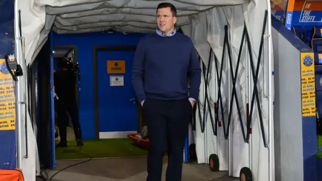 Gary Caldwell arrives at Croud Meadow