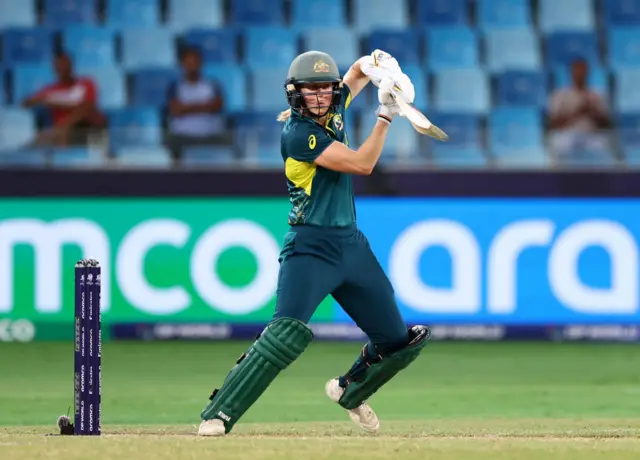 Ellyse Perry plays a shot