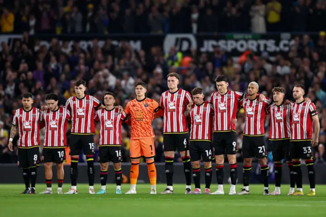 Sheff Utd players line up