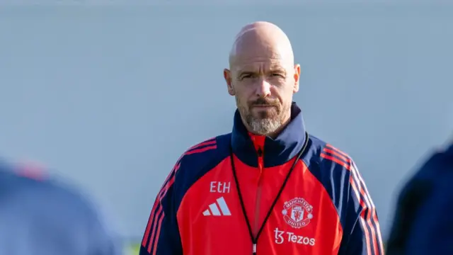 Erik ten Hag in Manchester United training