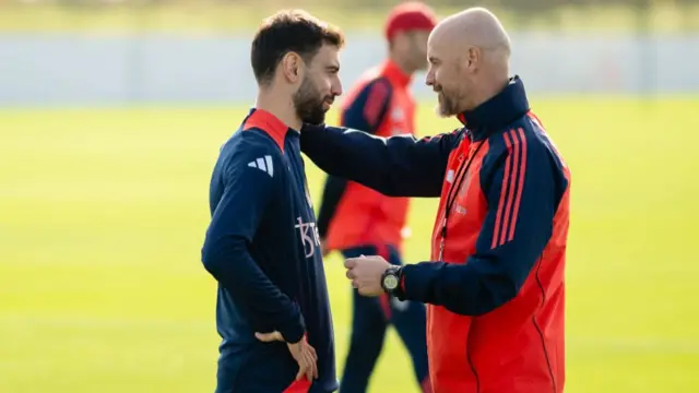 Bruno Fernandes and Erik ten Hag during Manchester United training