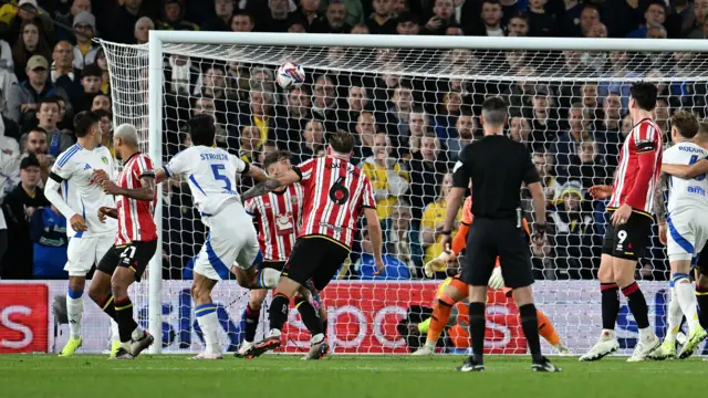 Pascal Struijk of Leeds United scores