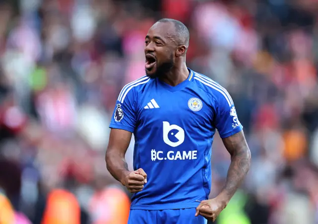 Jordan Ayew of Leicester City celebrates