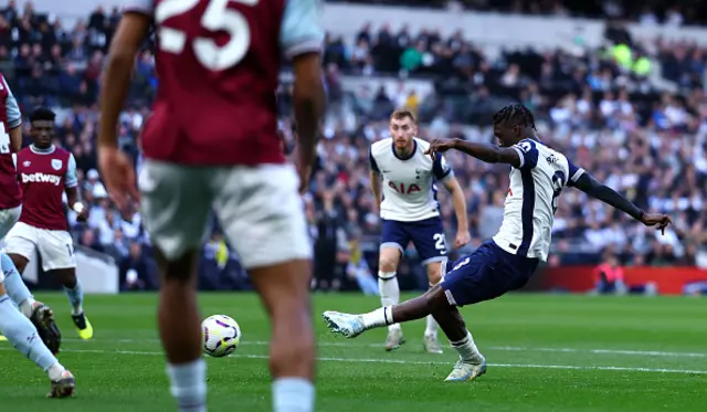 Yves Bissouma of Tottenham Hotspur scores