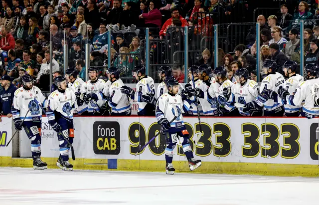 The Blaze bench congratulate Alessio Luciani on his goal against the Giants