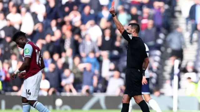 Mohammed Kudus of West Ham United is awarded a red card