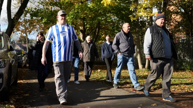 Sheffield Wednesday fans arrive