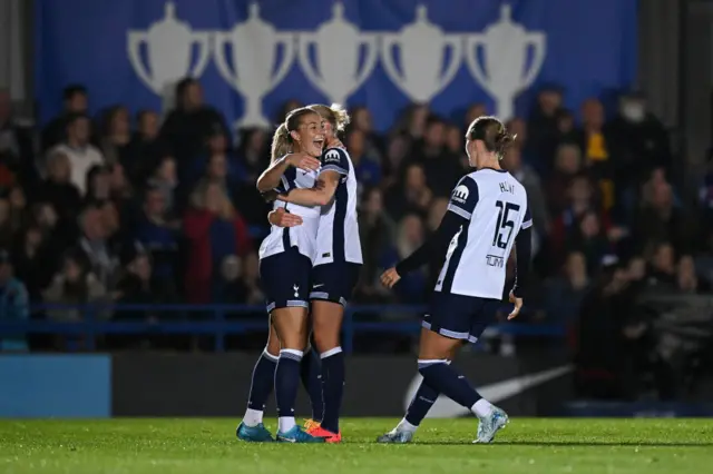 Amanda Nilden of Tottenham Hotspur celebrates