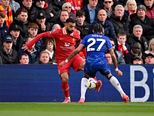 Mohamed Salah of Liverpool on the ball