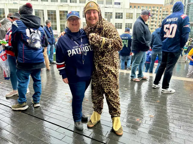 A Patriots fan and a Jaguars fan