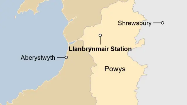 A map showing the location of Llanbrynmair between Aberyswtwyth and Shrewsbury