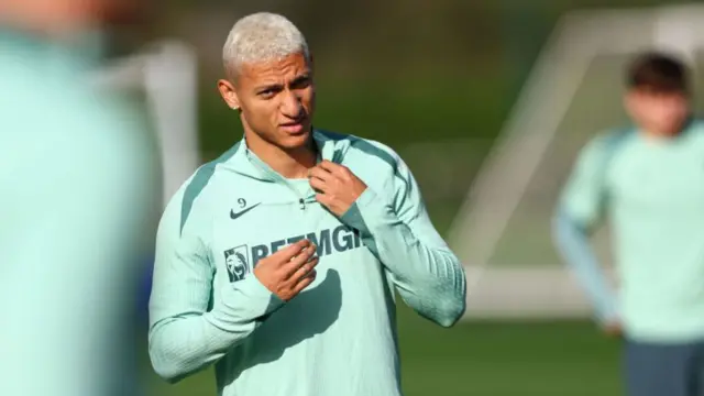 Richarlison in training