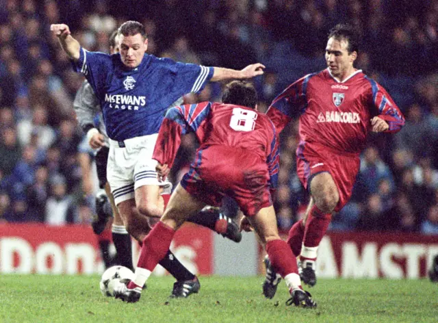 Paul Gascoigne in full flow for Rangers