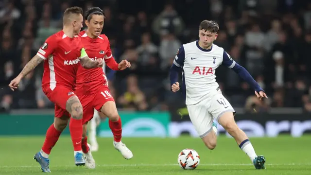 Mikey Moore playing for Tottenham against AZ Alkmaar