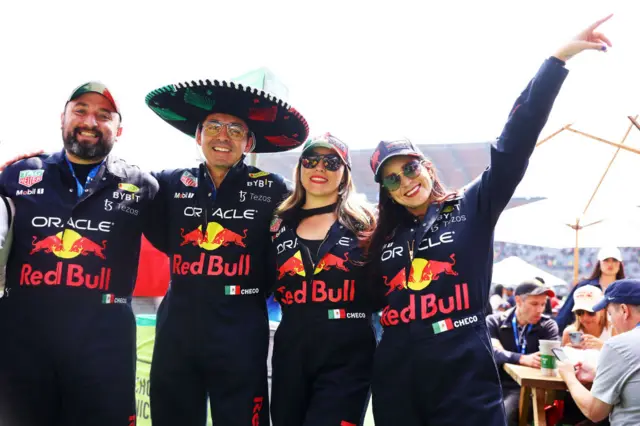 Fans at Mexican GP.