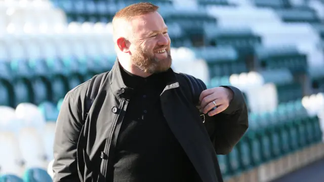 Wayne Rooney before kick-off