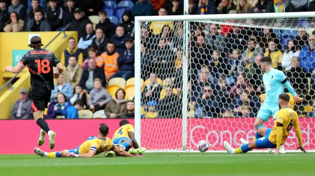 Willum Willumsson puts Birmingham ahead against Mansfield.