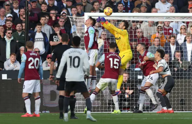 Fabianski looks to punch clear