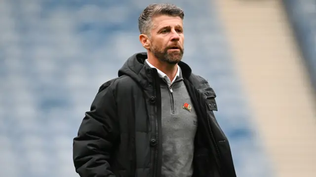 St Mirren manager Stephen Robinson