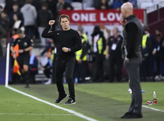 Lopetegui fist pumps at full time