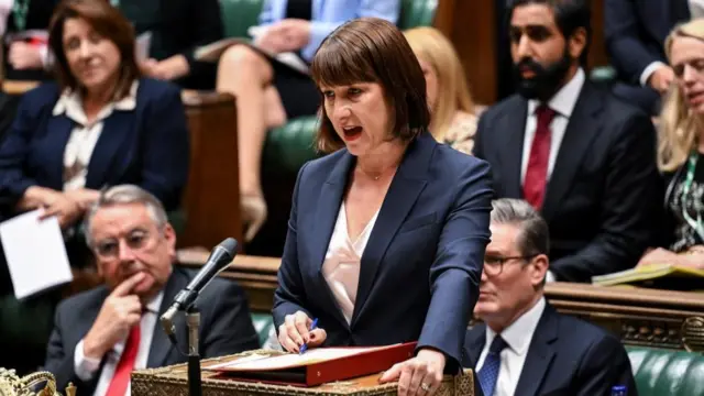 Reeves speaks at the despatch box in the House of Commons.