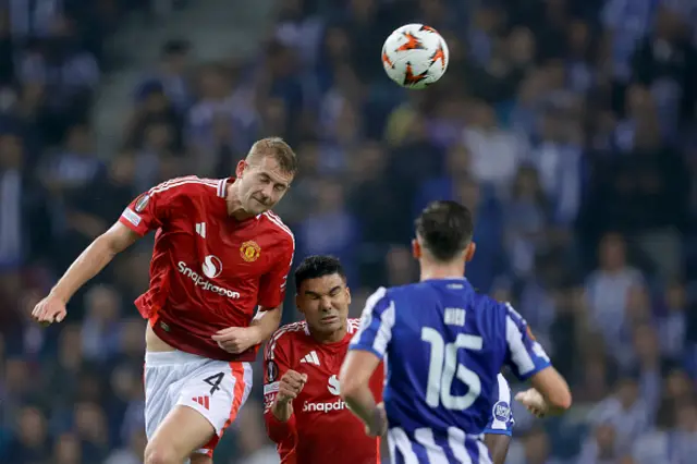 Matthijs de Ligt of Manchester United heads the ball