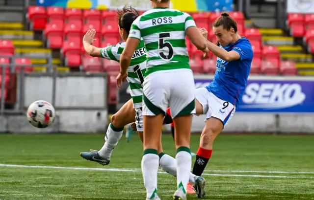 Kirsty Howat scores for Rangers