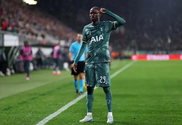 ape Matar Sarr of Tottenham Hotspur celebrates