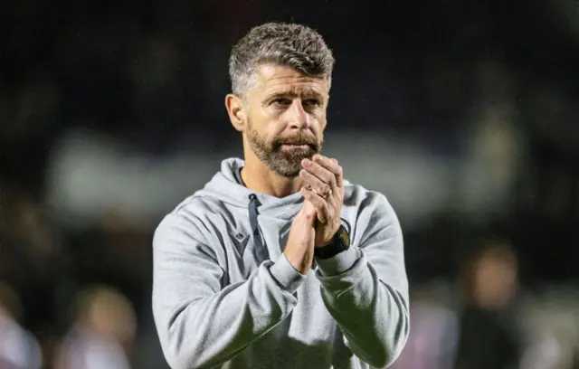 PAISLEY, SCOTLAND - OCTOBER 30: St Mirren manager Stephen Robinson at full time during a William Hill Premiership match between St Mirren and St Johnstone at the SMiSA Stadium, on October 30, 2024, in Paisley, Scotland. (Photo by Paul Byars / SNS Group)