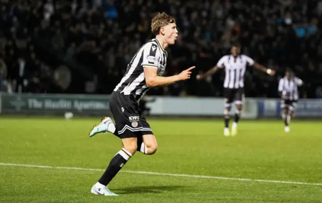 PAISLEY, SCOTLAND - OCTOBER 30: St Mirren's Mark O'Hara celebrates after scoring to make it 2-1 during a William Hill Premiership match between St Mirren and St Johnstone at the SMiSA Stadium, on October 30, 2024, in Paisley, Scotland. (Photo by Paul Byars / SNS Group)