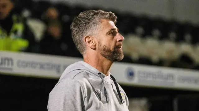 PAISLEY, SCOTLAND - OCTOBER 30: St Mirren manager Stephen Robinson during a William Hill Premiership match between St Mirren and St Johnstone at the SMiSA Stadium, on October 30, 2024, in Paisley, Scotland. (Photo by Paul Byars / SNS Group)