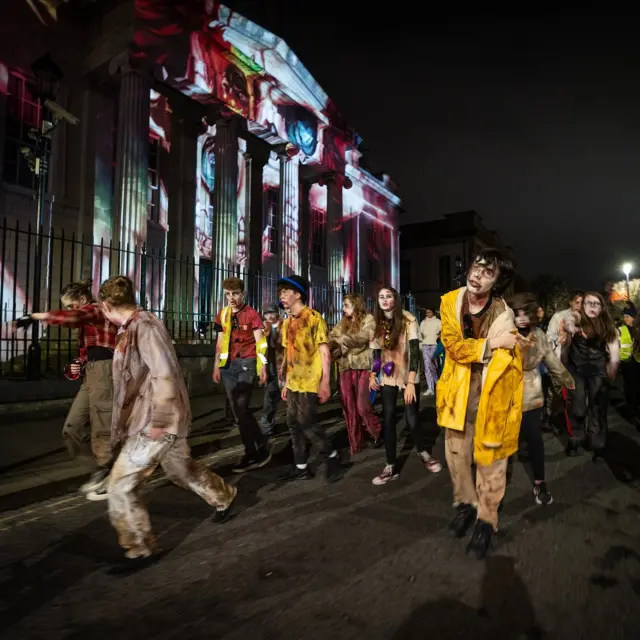 Derry Halloween: City enjoys spooky festival finale - BBC News