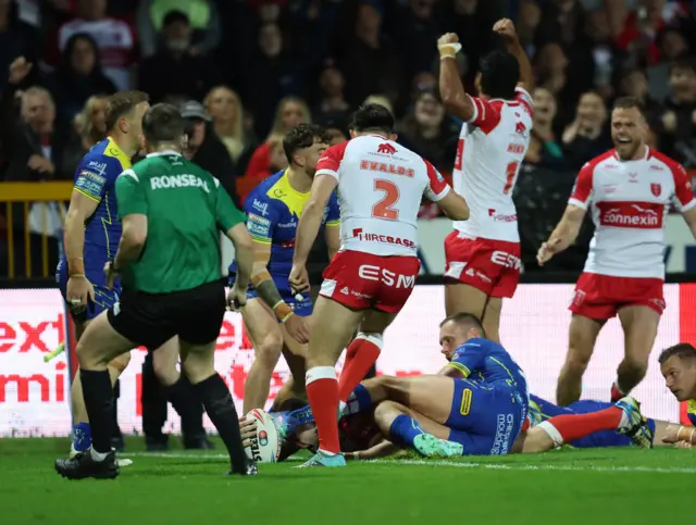 Hull KR celebrate try