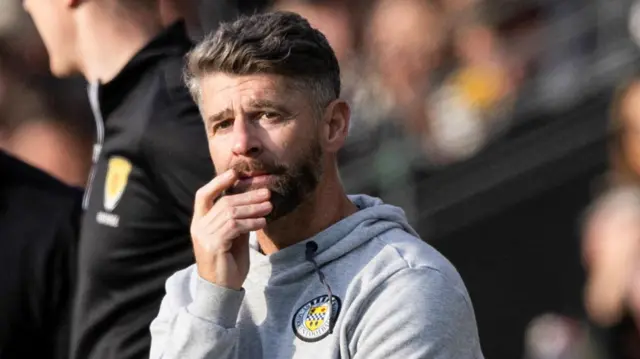 St Mirren manager Stephen Robinson