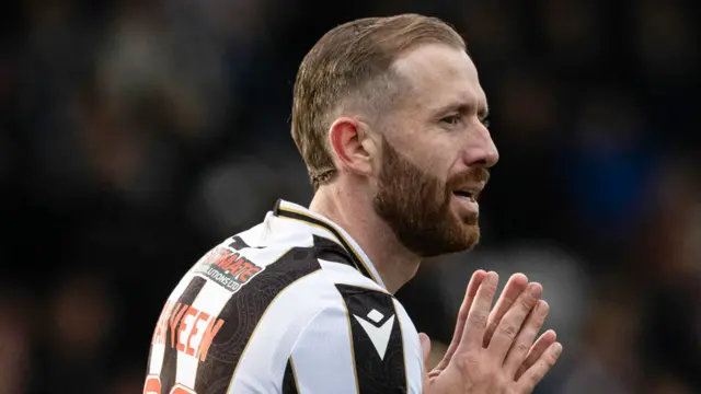 St Mirren forward Kevin van Veen