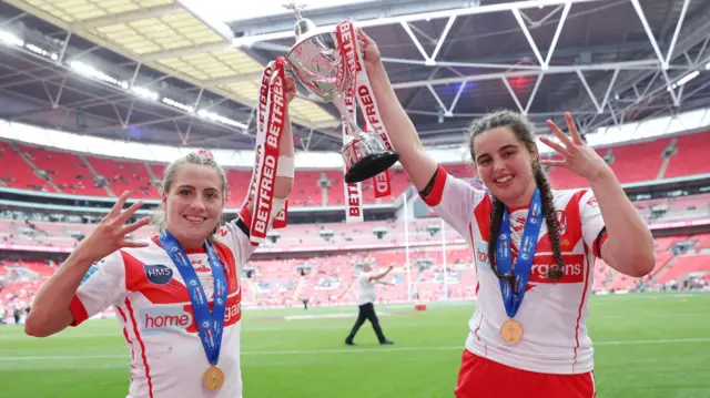 St Helens celebrate winning the Challenge Cup