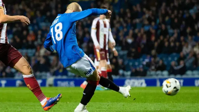 HT: Rangers 1-0 St Johnstone