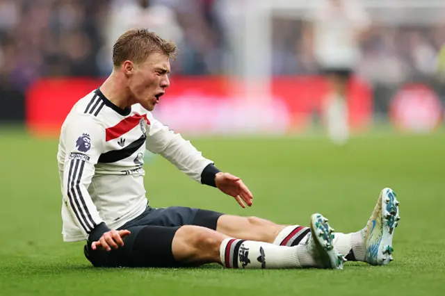 Rasmus Hojlund of Manchester United reacts