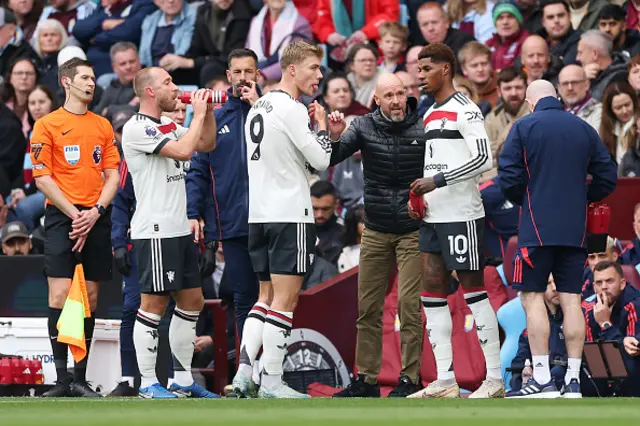 Erik ten Hag gives instructions